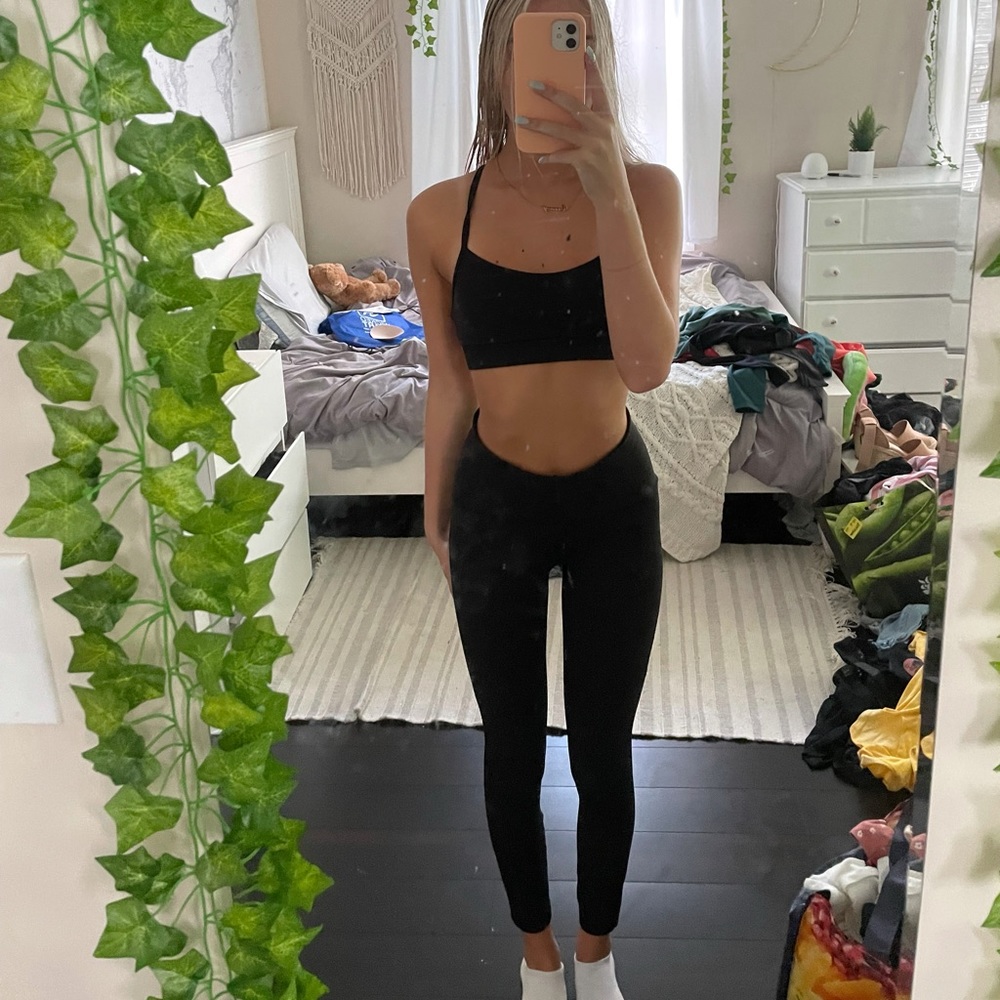 Lululemon wunder under mesh bottom 25”